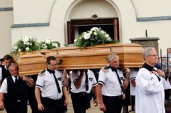 Pogrzeb rodziny zastrzelonej w Borowcach. Rodziców i brata pożegnał 13-letni Gianni