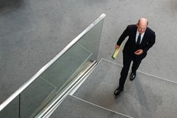 Afera podatkowa w Niemczech. Śledztwo ws. udziału Scholza zablokowane