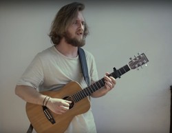 Fismoll zapowiada nowy utwór. Posłuchaj "Na co ci to"