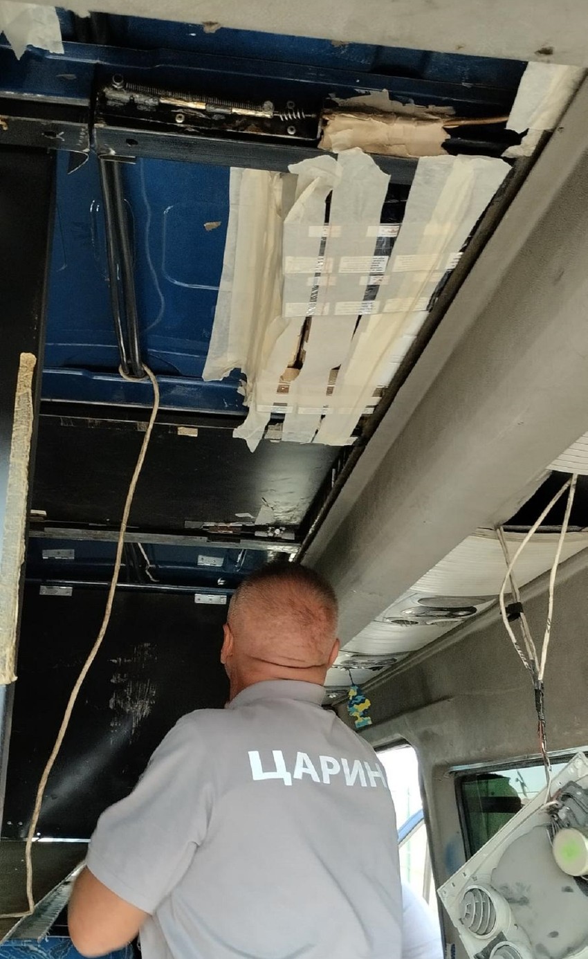 Carinici su u kombiju otkrili 25.000 cigareta