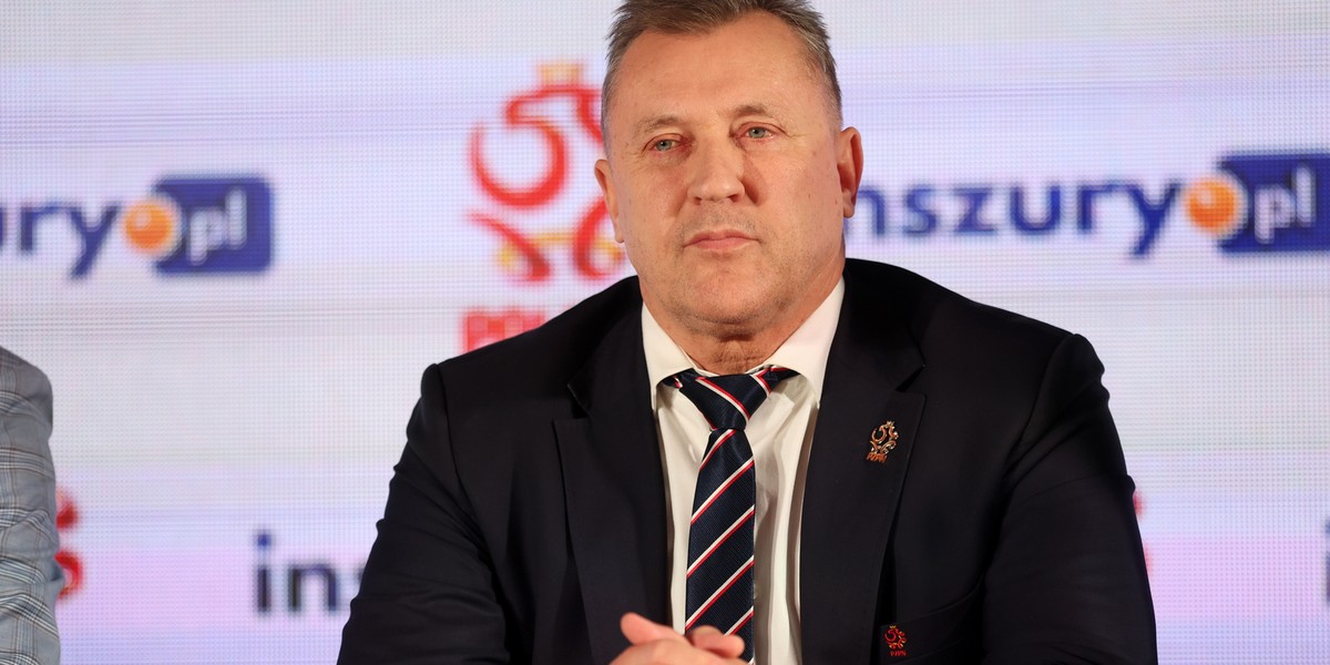 Cezary Kulesza zdradził, kto ma największe szanse na objęcie fotelu selekcjonera reprezentacji Polski. 