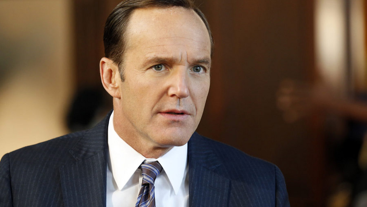 Clark Gregg, wcielający się w główną rolę w serialu "Agenci T.A.R.C.Z.Y." skrytykował widzów, którzy go nie oglądają. "To frajerzy" - powiedział aktor.