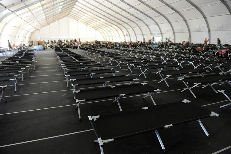 Minister Macierewicz podkreślił, że w ćwiczeniach wezmą po raz pierwszy udział siły Obrony Terytorialnej, która wchodzi na stałe do armii polskiej jako osobny rodzaj sił zbrojnych. Wyraził przekonanie, że cele, jakie zostały postawione przed ćwiczeniami, zostaną osiągnięte - 'że rubieże będą obronione, a potencjalni wrogowie skutecznie odstraszeni'.
<br><br> (mb/mr) PAP/Marcin Bielecki