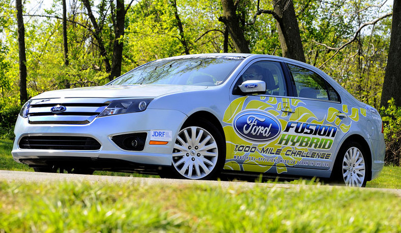 Ford Fusion Hybrid – hybrydowy sedan o rekordowym zasięgu