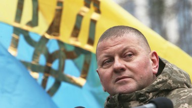 załużny wskazuje cel: upadek rosyjskiego imperium. generał stawia polityczne ultimatum