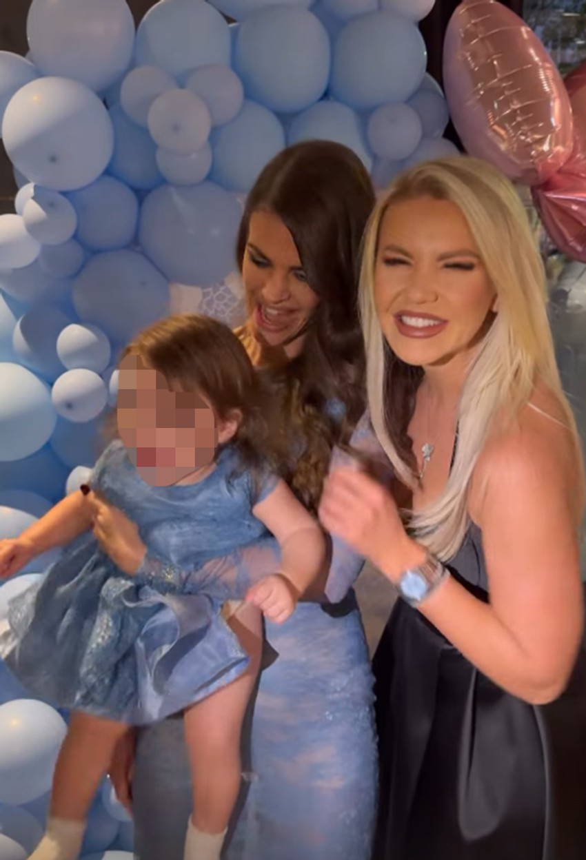 Rialda slavi ćerki rođendan