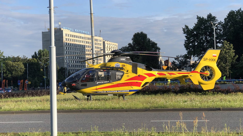 Kraksa na mecie Tour de Pologne. Helikopter przyleciał po rannego kolarza