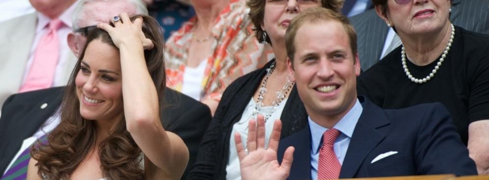 Książę William i jego żona Catherine zasiedli w loży królewskiej na trybunach kortu centralnego, by oglądać spotkanie Brytyjczyka Andy'ego Murray'a z Francuzem Richardem Gasquetem.