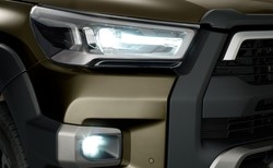 Nowa Toyota Hilux wjeżdża do Polski. Japończycy wierzą w silnik Diesla