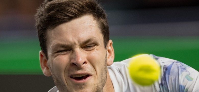 Tym razem mu nie wyszło. Hubert Hurkacz w Tokio odpadł w 1. rundzie