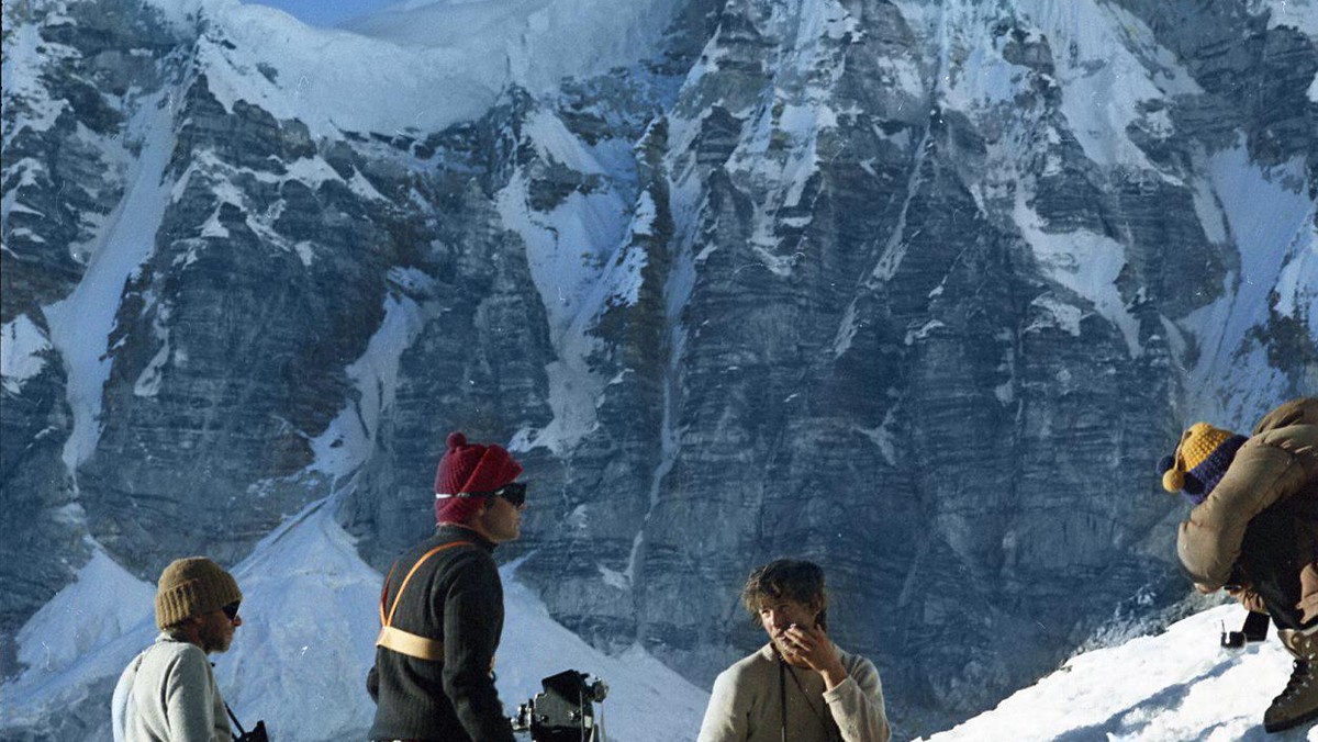 Icefall, przełęcz Lhola i zachodnia ściana Everestu