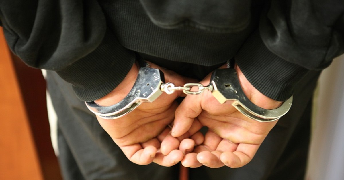 Makabra w rodzinie. Syn zabił własną matkę. "Dusił i dociskał ciężarem"