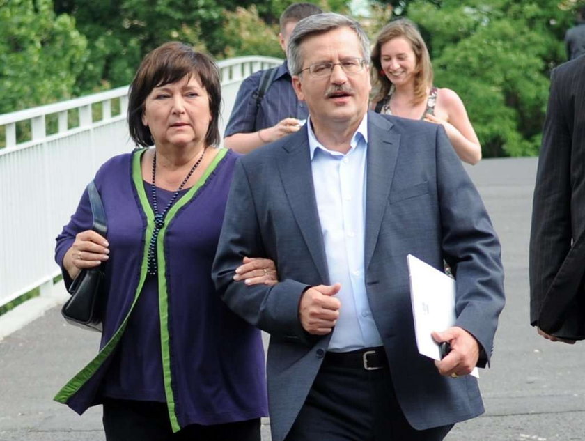 Komorowski nie wie, do której się głosuje?