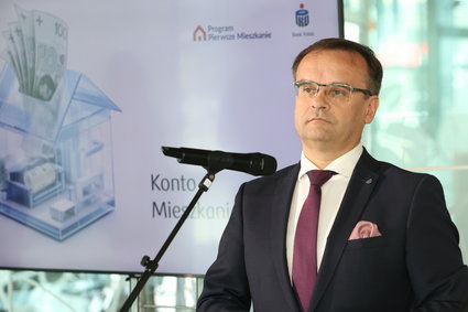 Prezes największego polskiego banku odchodzi. Złożył rezygnację