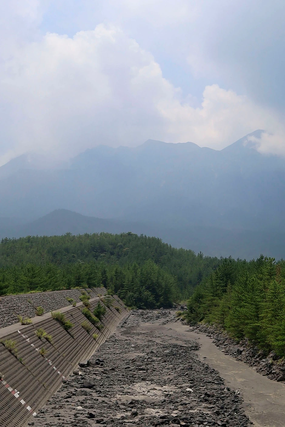 Erupcija vulkana Sakuradžima u Japanu