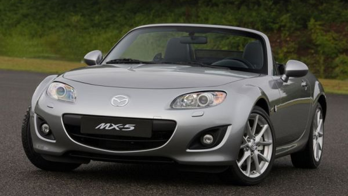 Najpopularniejszy roadster wszech czasów — Mazda MX-5 — po raz kolejny może pochwalić się nie lada wyczynem. Na Wyspach został właśnie sprzedany 100-tysięczny egzemplarz tego kultowego auta.