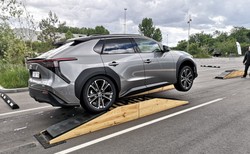 Nowa Toyota na rynku. Oto SUV z gwarancją na milion kilometrów