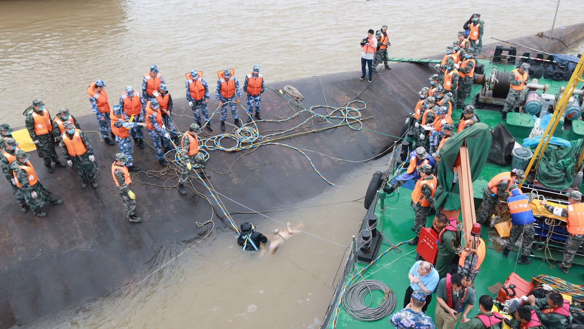 CHINA-YANGTZE-ACCIDENT-SHIP