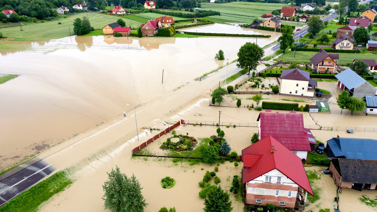 Przedmieście Dubieckie - podtopienia po nawałnicy