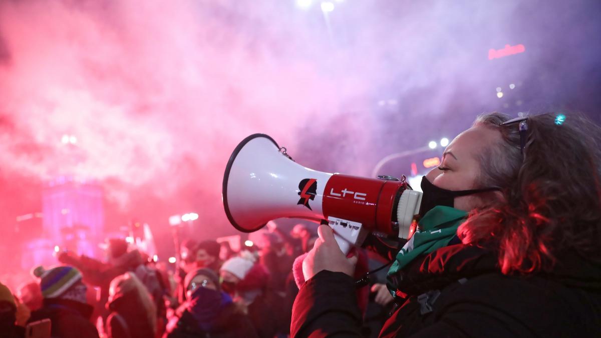 Marta Lempart podczas protestu kobiet w centrum Warszawy 29 stycznia 2021 roku