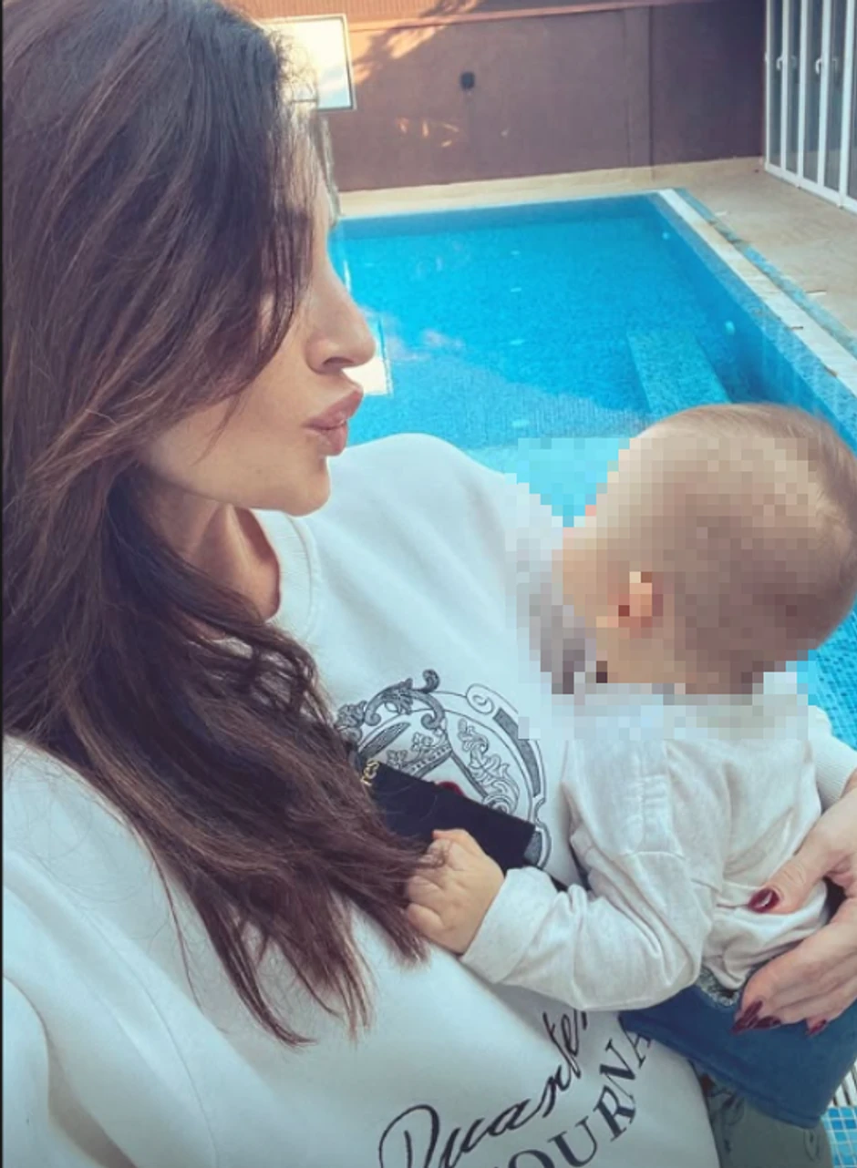 Kaća Živković sa sinom