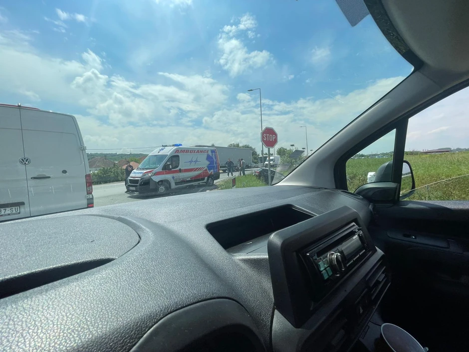 Saobraćajna nesreća Obrenovački put