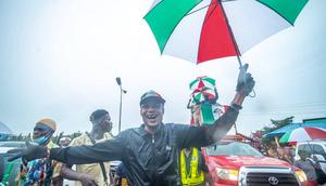 Jubilant PDP supporters [Twitter/@GovernorObaseki]