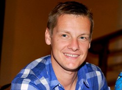 Marcin Mroczek się żeni. Kim jest jego wybranka?