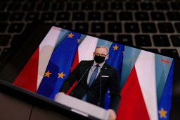 Ruszają szczepienia dla 12-latków. Na razie nie w szkołach