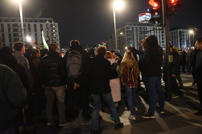 protest stari savski most
