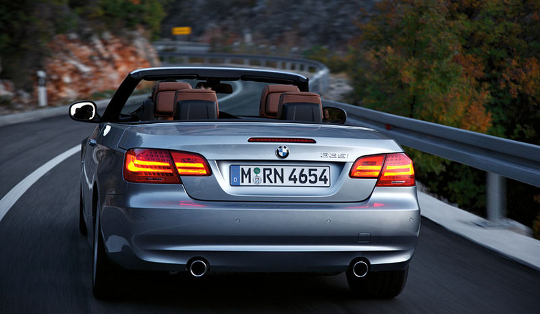 BMW: odnowiona Seria 3 w wersji coupe i cabrio