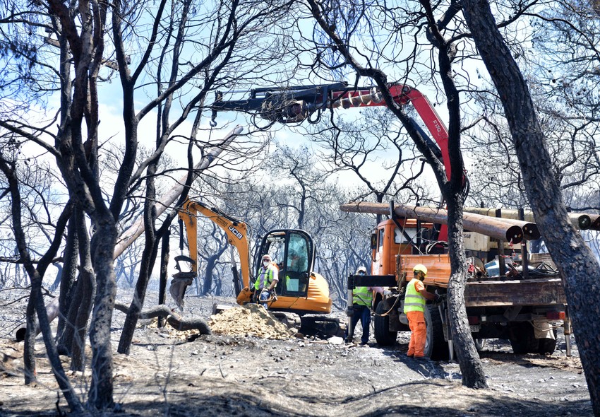 Požari u Grčkoj - Lutraki