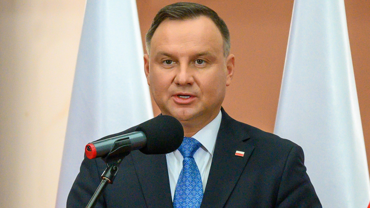 Andrzej Duda jest najmniej łaskawym z dotychczasowych prezydentów. Z prawa łaski skorzystał jedynie wobec 83 osób,  odmawiając ponad 400 razy - ustaliła "Rzeczpospolita". 