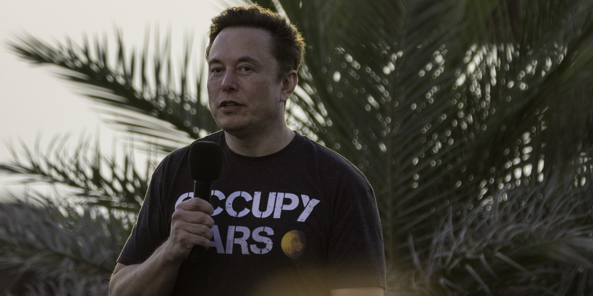 Elon Musk porozumiał się z ukraińskimi władzami w sprawie Starlinków.