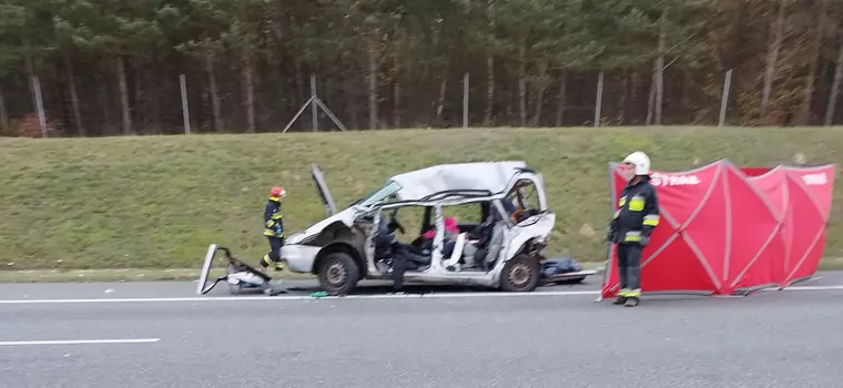 Policja szuka świadków tragicznego wypadku na A4