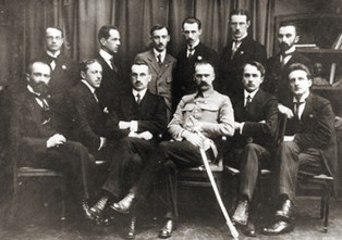 Słodka zemsta Marszałka. Piłsudski dla narodowców był bolesnym cieniem