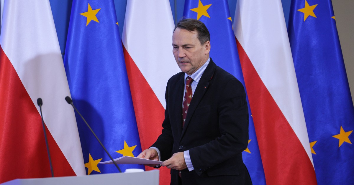 „Zarabianie na zbrodniach wojennych”. Mocne słowa Sikorskiego do Muska