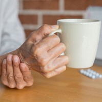 Gondolná, hogy a B-vitamin lassíthatja a Parkinson-kórt? Ez a kutatók új felfedezése