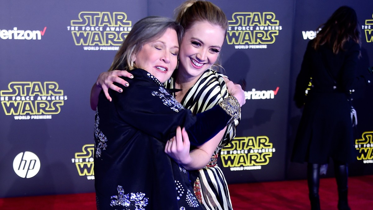 Billie Lourd to córka Carrie Fisher oraz wnuczka Debbie Reynolds, dwóch ikon kina, które pożegnaliśmy pod koniec 2016 roku. Młoda aktorka długo nie komentowała publicznie śmierci bliskich sobie kobiet. Teraz przerwała milczenie.