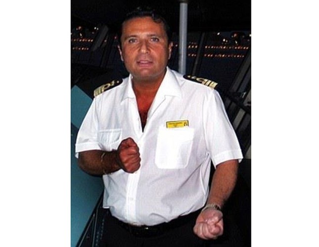 Schettino jest jedynym podejrzanym o spowodowanie katastrofy statku, który w nocy z 13 na 14 stycznia uderzył o podwodne skały u wybrzeży wyspy Giglio