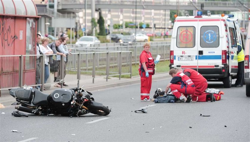 Tragiczny wypadek przed Galerią Mokotów. Drastyczne ZDJĘCIA