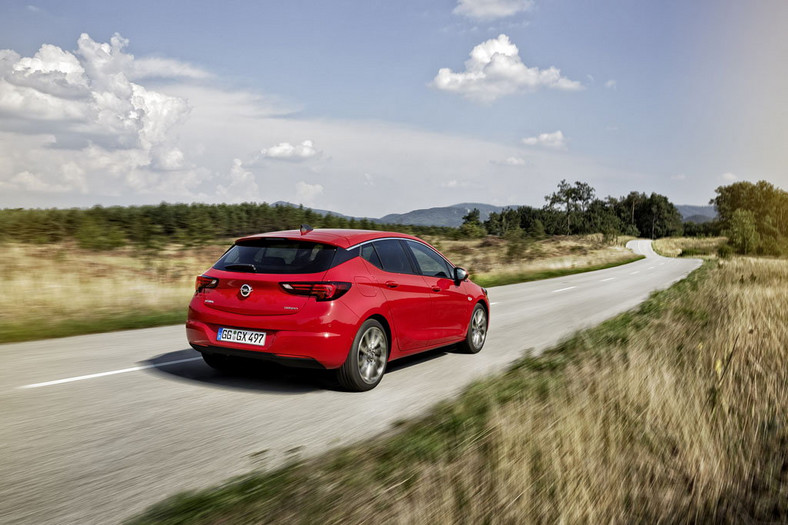 Nowy Opel Astra - auto dla każdego?