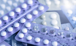Czy istnieją tabletki antykoncepcyjne bez recepty? Farmaceutka odpowiada