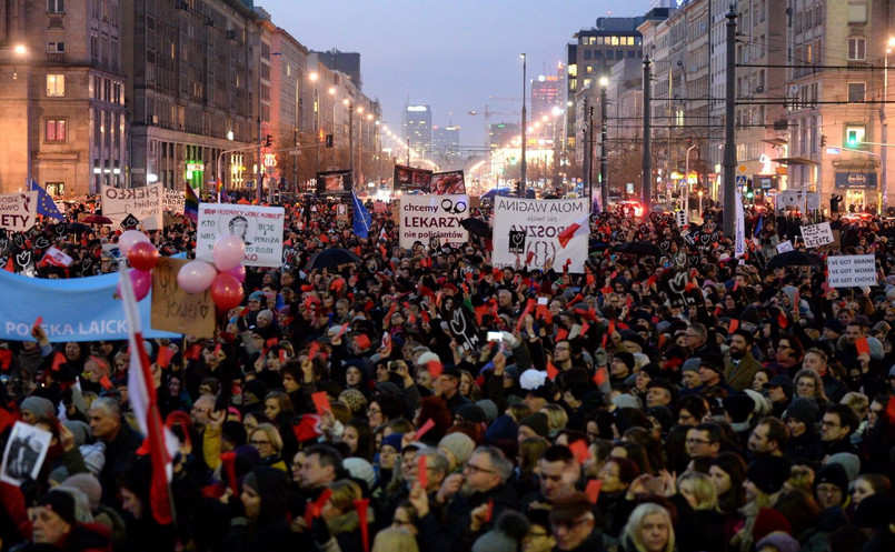 Międzynarodowy Strajk Kobiet w Dzień Kobiet w Warszawie
