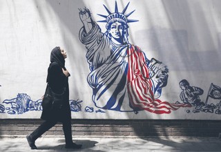 Amerykanie negocjują z Teheranem polityczny rozejm