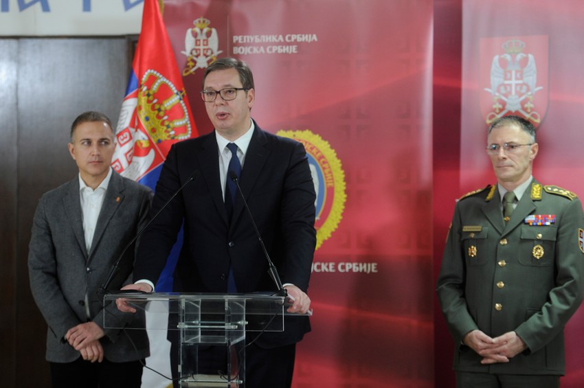 Nebojša Stefanović, Aleksandar Vučić i general Milan Mojsilović