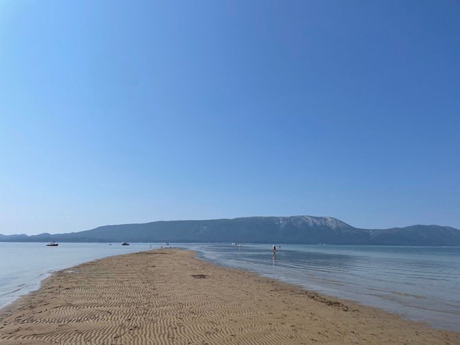 Kominsko ušće Neretve u Jadran