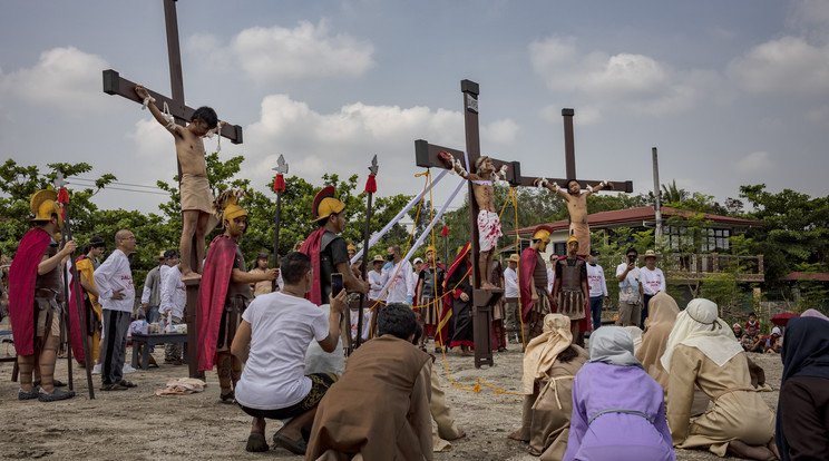 A húsvéti keresztre feszítési szertartás visszatér a Fülöp-szigetekre a világjárvány után / Fotó: GettyImages