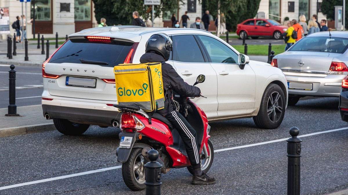 Kurier Glovo w Warszawie