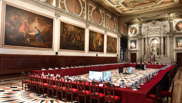 Prof. Ewa Łętowska: Dyskurs coraz bardziej demokratyczny, ale i zafałszowany